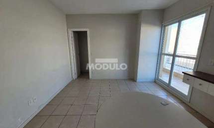 Apartamento residencial para locação no Centro da cidade com 1 suíte