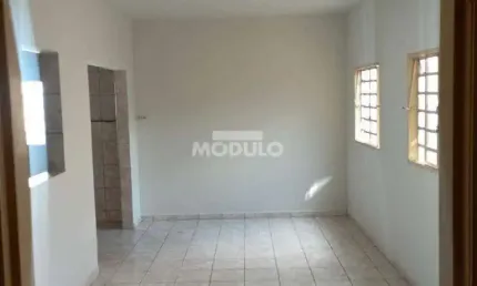 CASA RESIDENCIAL à venda, 3 quartos, 1 suíte, 3 vagas, LAGOINHA - Uberlândia/MG