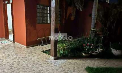Casa residencial para locação bairro Planalto com 3 quartos