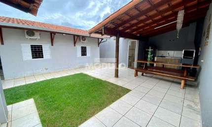 Casa à venda no Jardim Holanda, 3 quartos, suite, 150 mts construçao