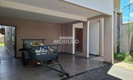 Casa residencial para locação bairro Jardim das Palmeiras com 4 quartos
