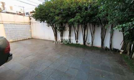 Casa residencial para locação bairro Lidice com 3 quartos