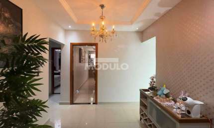 CASA 222M² COM 4 QUARTOS 2 SUITES, BANHEIRO COM HIDROMASSAGEM A VENDA NO LARANJEIRAS