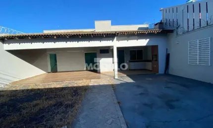 Casa residencial para locação, bairro Granada com 3 quartos