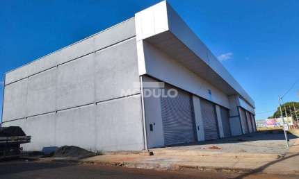 Barracão / Galpão / Depósito para alugar na Avenida João Naves de Ávila, --, Santa Mônica, Uberlândia