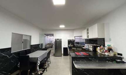CASA RESIDENCIAL à venda, 3 quartos, 2 suítes, 5 vagas, JARDIM BOTANICO - Uberlândia/MG