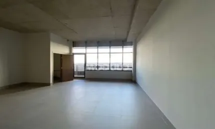 Sala comercial para alugar na Avenida dos Vinhedos, --, Jardim Karaíba, Uberlândia