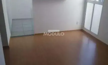 Apartamento à venda na Rua Dolorita Elias do Nascimento, --, São Jorge, Uberlândia