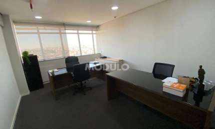 Sala comercial para alugar na Rua Rio de Janeiro, --, Brasil, Uberlândia