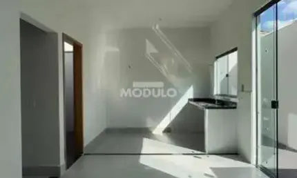 Casa Bairro Nossa Senhora das Graças - 2 quartos, 2 banheiros e 1 garagem