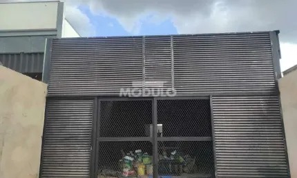 Loja/Salão à venda, 2 vagas, Martins - Uberlândia/MG