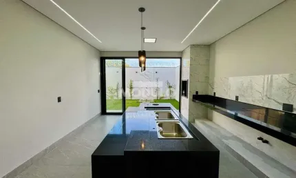 CASA RESIDENCIAL à venda, 3 quartos, 3 suítes, 3 vagas, Granada - Uberlândia/MG