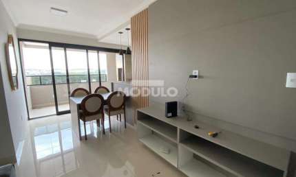 Apartamento mobiliado para locação no bairro Santa Mônica com 2 quartos