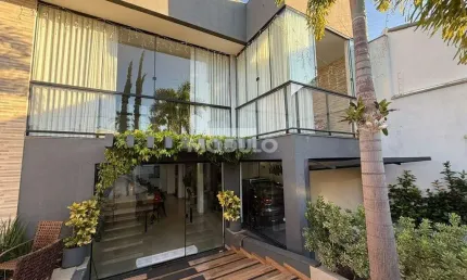 Casa em condomínio para locação, bairro Cidade Jardim com 4 quartos