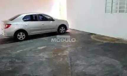 Casa comercial à venda na Rua Marselha, --, Laranjeiras, Uberlândia
