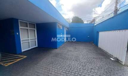 Casa comercial para alugar na Rua Arthur Bernardes, --, Martins, Uberlândia