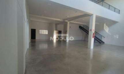 CASA COMERCIAL à venda, 4 vagas, ALTO UMUARAMA - Uberlândia/MG