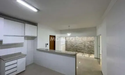 Casa comercial para alugar na Rua Padre Américo Ceppi, --, Brasil, Uberlândia