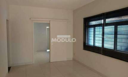 Casa comercial para alugar na Rua José Nonato Ribeiro, --, Cazeca, Uberlândia