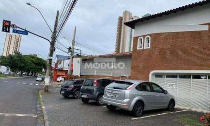 Casa comercial para alugar na Avenida Getúlio Vargas, --, Centro, Uberlândia