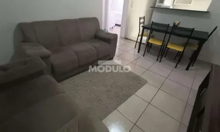 Apartamento Mobiliado para locação, bairro Martins com 2 quartos