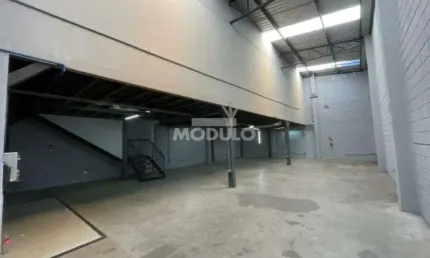 Barracão / Galpão / Depósito para alugar na Rua das Sementes, --, Minas Gerais, Uberlândia