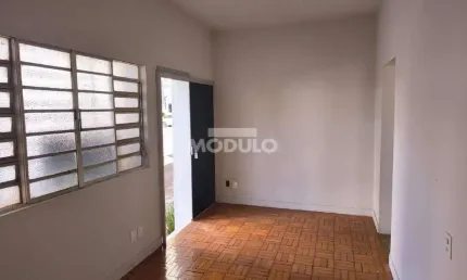 Casa comercial para locação no Centro de Uberlândia