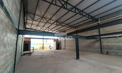 Barracão / Galpão / Depósito para alugar na Avenida Victor Alves Pereira, --, Novo Mundo, Uberlândia