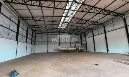 Barracão / Galpão / Depósito para alugar na Avenida José Andraus Gassani, --, Minas Gerais, Uberlândia