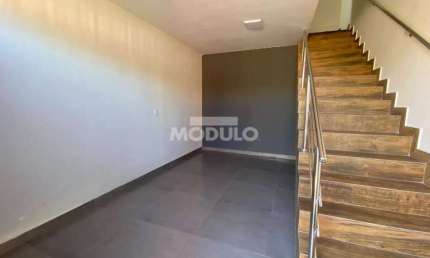 Apartamento mobiliado para locação, bairro Cidade Jardim com 2 quartos