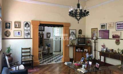 CASA COMERCIAL / RESIDENCIAL à venda, 4 quartos, 1 suíte, 2 vagas, FUNDINHO - Uberlândia/MG