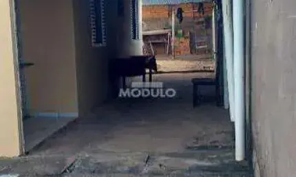 CASA RESIDENCIAL à venda, 3 quartos, JARDIM HOLANDA - Uberlândia/MG