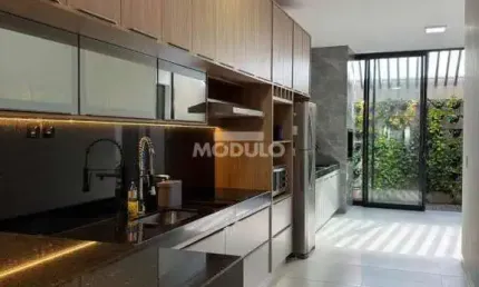 CASA RESIDENCIAL à venda, 3 quartos, 1 suíte, 2 vagas, NOVO MUNDO - Uberlândia/MG