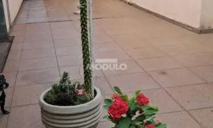 CASA RESIDENCIAL à venda, 3 quartos, 1 suíte, JARAGUA - Uberlândia/MG