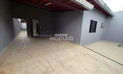 Casa residencial para locação bairro Jardim Patrícia com 4 quartos