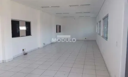 Barracão comercial para locação, bairro Marta Helena