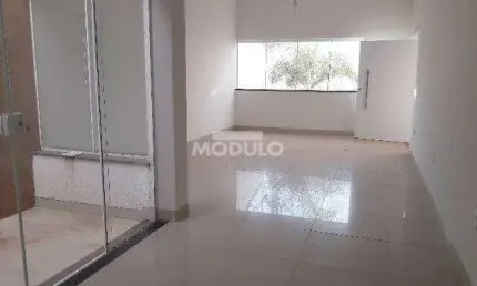Casa com 3 quartos para alugar na Rua Antenor Rangel, --, Santa Rosa, Uberlândia