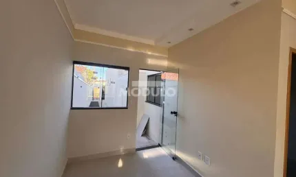 CASA RESIDENCIAL à venda, 2 quartos, 1 suíte, 1 vaga, JARDIM CANAA - Uberlândia/MG