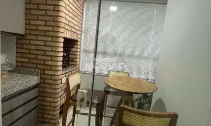 APARTAMENTO à venda, 3 quartos, 1 suíte, 2 vagas, Presidente Roosevelt - Uberlândia/MG