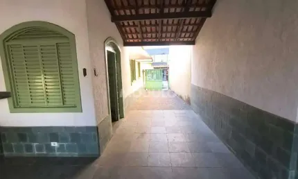 Casa para locação, bairro Luizote de Freitas com 2 suítes
