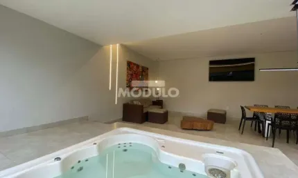 Casa de condomínio à venda, 3 quartos, 3 suítes, 4 vagas, aclimação - uberlândia/mg