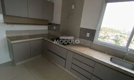 Cobertura com 4 quartos para alugar na Rua Tabajaras, --, Vigilato Pereira, Uberlândia