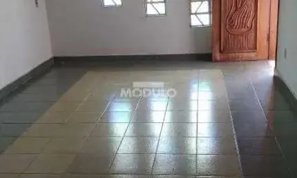 CASA RESIDENCIAL à venda, 3 quartos, 2 suítes, 3 vagas, JARAGUA - Uberlândia/MG