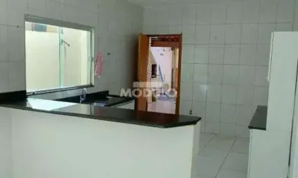 Casa residencial à venda, 3 quartos, 1 suíte, santa luzia - uberlândia/mg