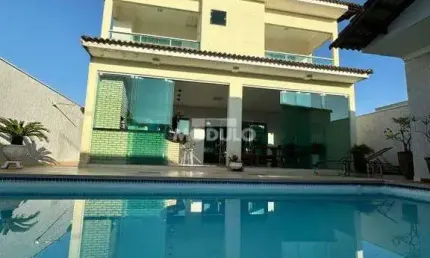 Casa de condomínio para locação no bairro laranjeiras