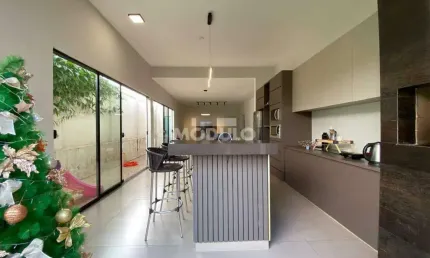 CASA RESIDENCIAL à venda, 3 quartos, 1 suíte, 4 vagas, TABAJARAS - Uberlândia/MG