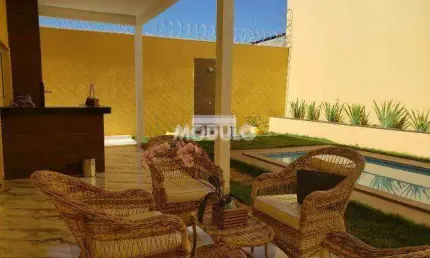 Casa residencial para locação, bairro city uberlândia com 3 suítes