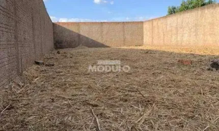 Terreno à venda na Rua Antônio de Oliveira Gouveia, --, Santa Rosa, Uberlândia