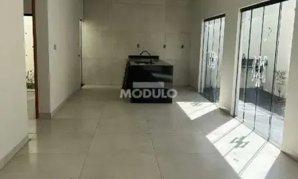 Casa residencial à venda, 3 quartos, 1 suíte, 2 vagas, praça alto umuarama - uberlândia/mg