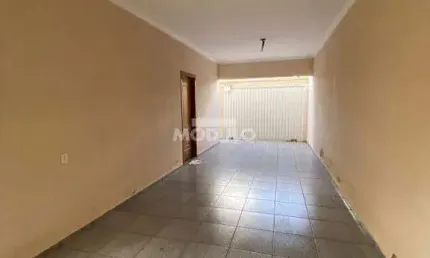 Casa residencial à venda, 3 quartos, 1 suíte, 2 vagas, santa mônica - uberlândia/mg